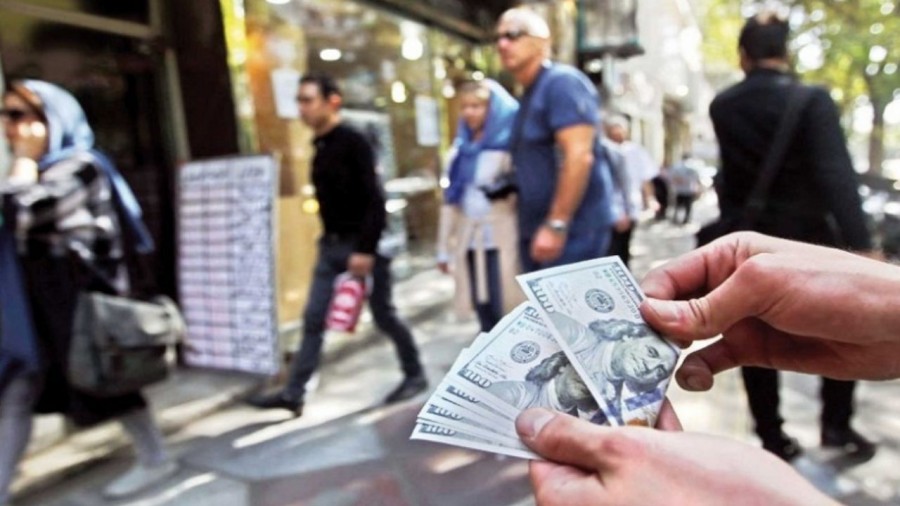 کشف ۱۱ میلیون دلار تقلبی در بازار تهران