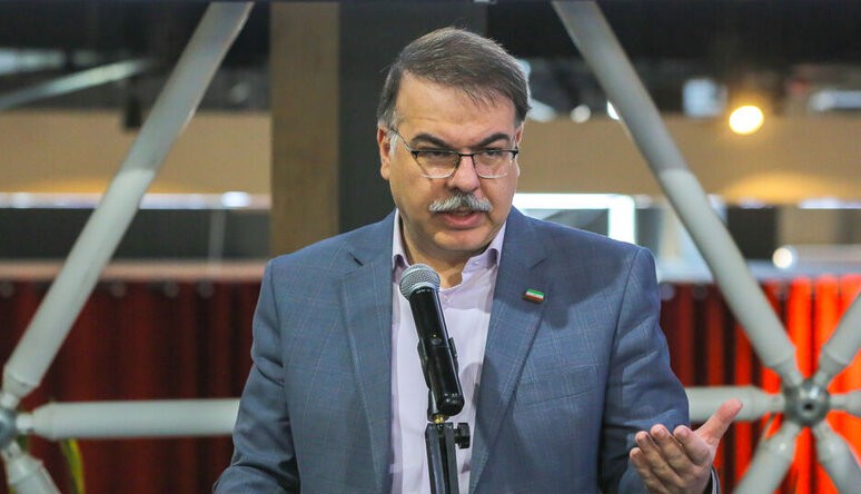امید شاکری: