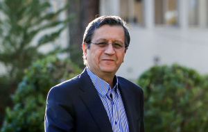 همتی: عملکرد بانک مرکزی رضایتبخش است/ رشد قیمت طلا به دلیل نوسان جهانی بود