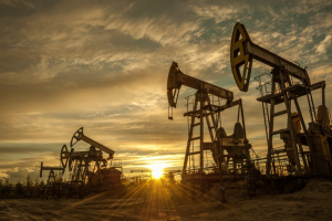 بررسی چرایی کاهش قیمت نفت