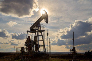 نفت در آستانه ثبت دومین افت متوالی فصلی