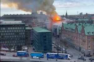 حادثه در ساختمان تاریخی بورس دانمارک